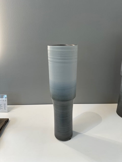 TOTEM 8 Vase